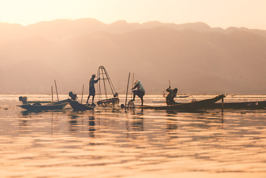 quel matériel photo emporter en voyage ? pêcheurs lac inle birmanie